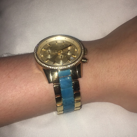 Michael Kors Watch - Picture 4 of 8